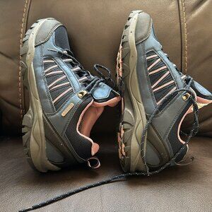 Mountain Warehouse ISODRY USed Sneaker US 10